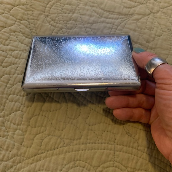 case w/mirror - Picture 3 of 3